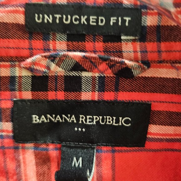 Banana Republic Untucked Fit Red-Jack Button-Up Shirt (Argyle/Tartan Style) - Picture 3 of 4